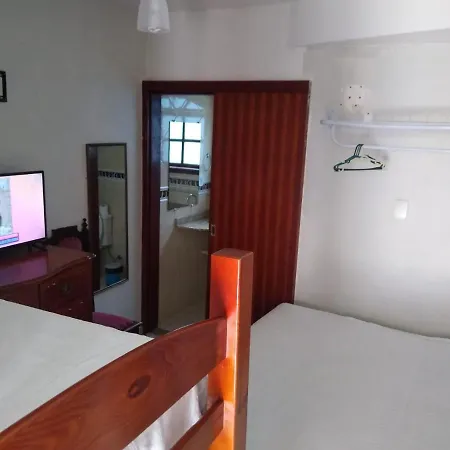 Cabo Frio Suíte com cozinha-3